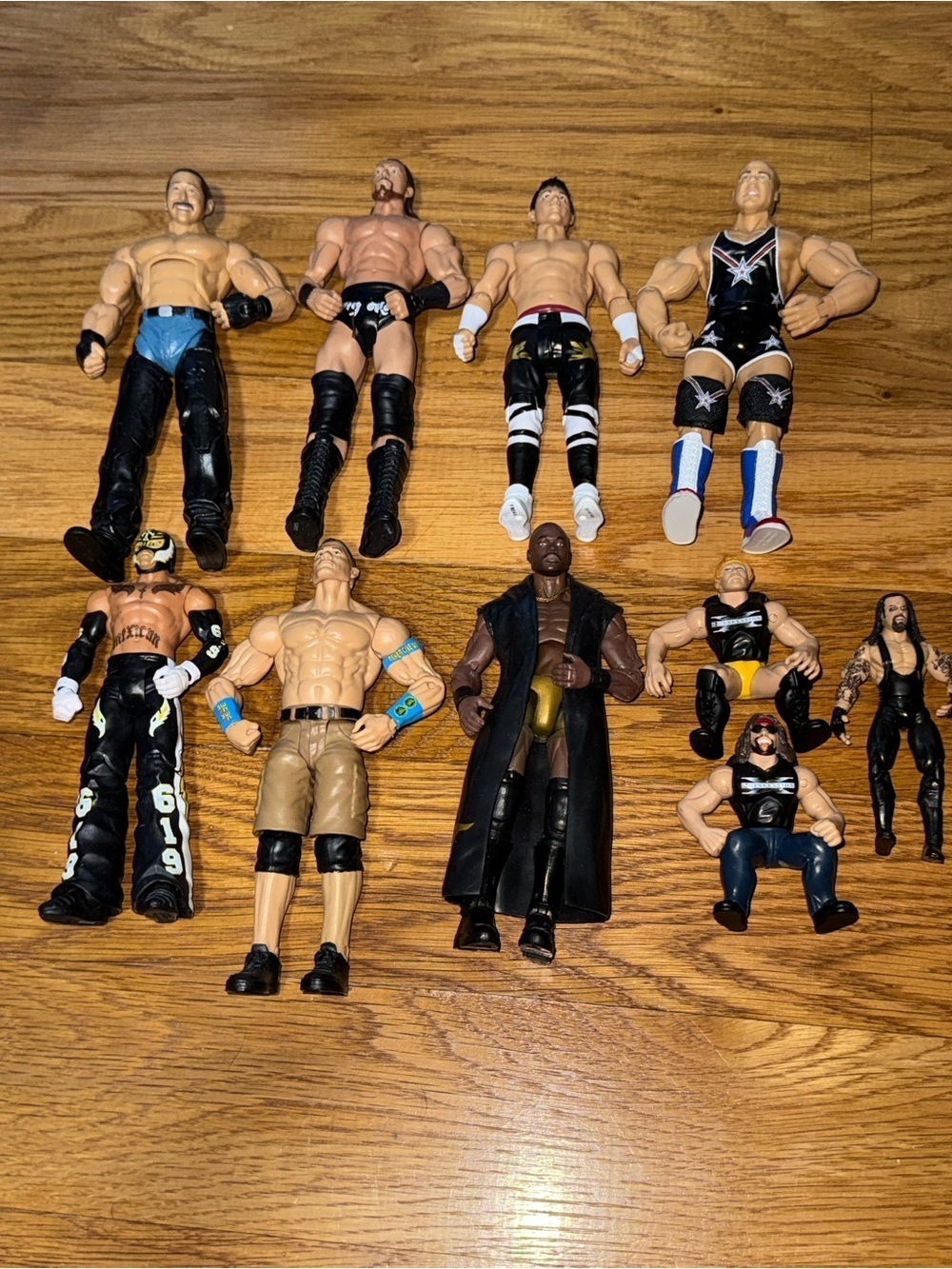 Lot Of 7 WWE Wrestling Figures - Picture 2 of 5